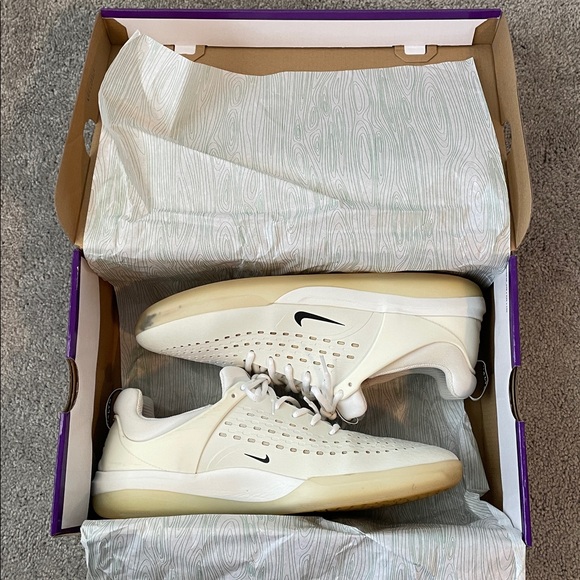 Nike SB Zoom Nyjah 3 Skate Shoes / Sneakers with Box - Picture 15 of 15